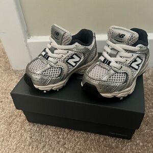 New Balance 530 Bungee size 3